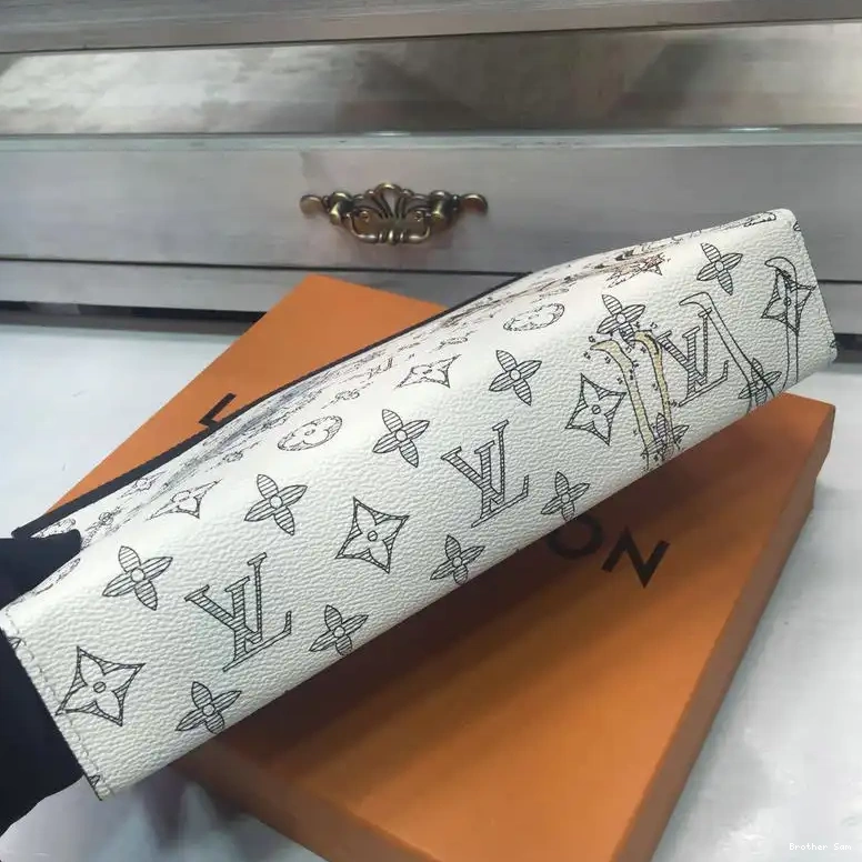 Brother Sam 19T1L0635 Bags LV 0625